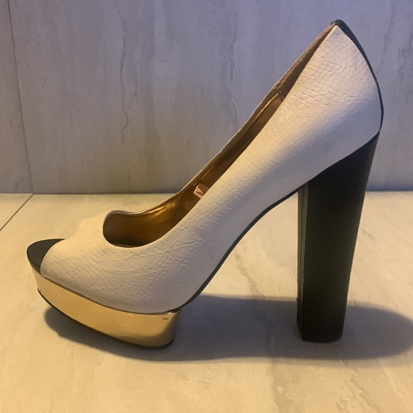 Mossimo Women's Textured White Black Peep Toe Platform Heels Size 8.5 - Picture 8 of 15
